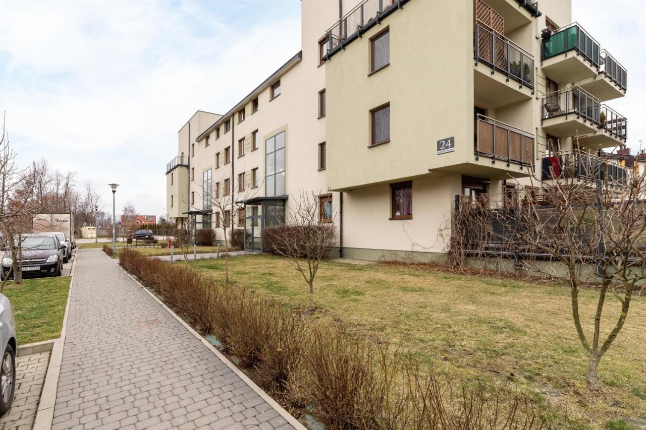 Apartments Cracow Czeczow By Renters Cracovie Extérieur photo